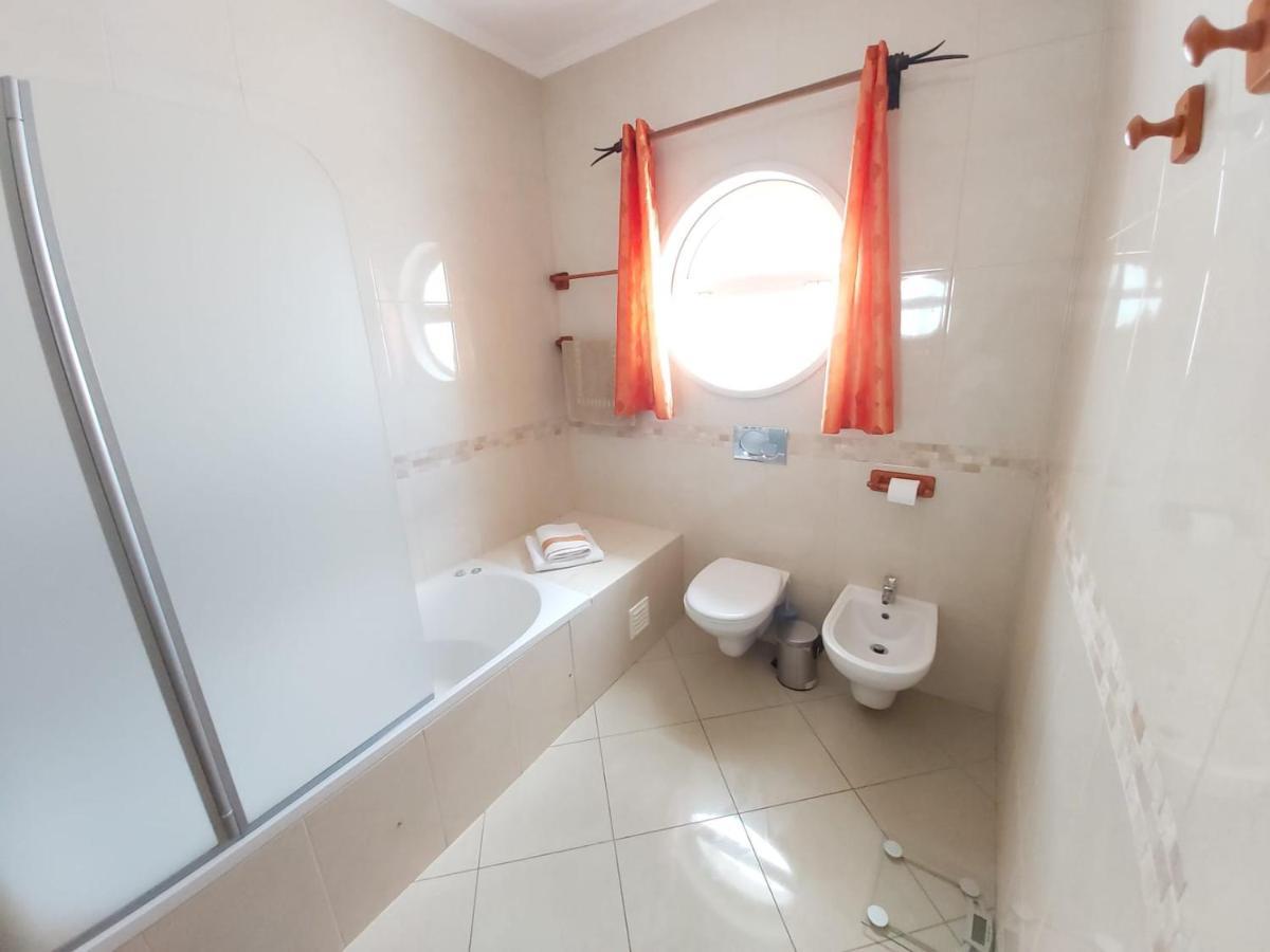 Penthouse With Sea Views Apartment Albufeira Exterior photo